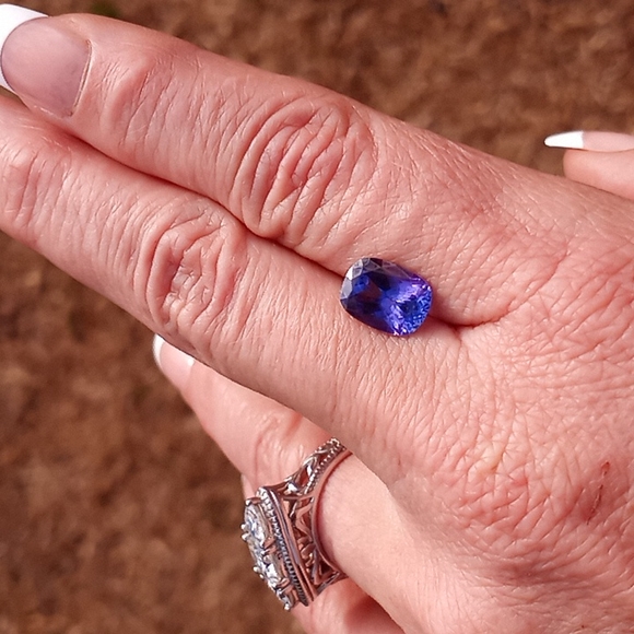 Tanzanite - Picture 6 of 8